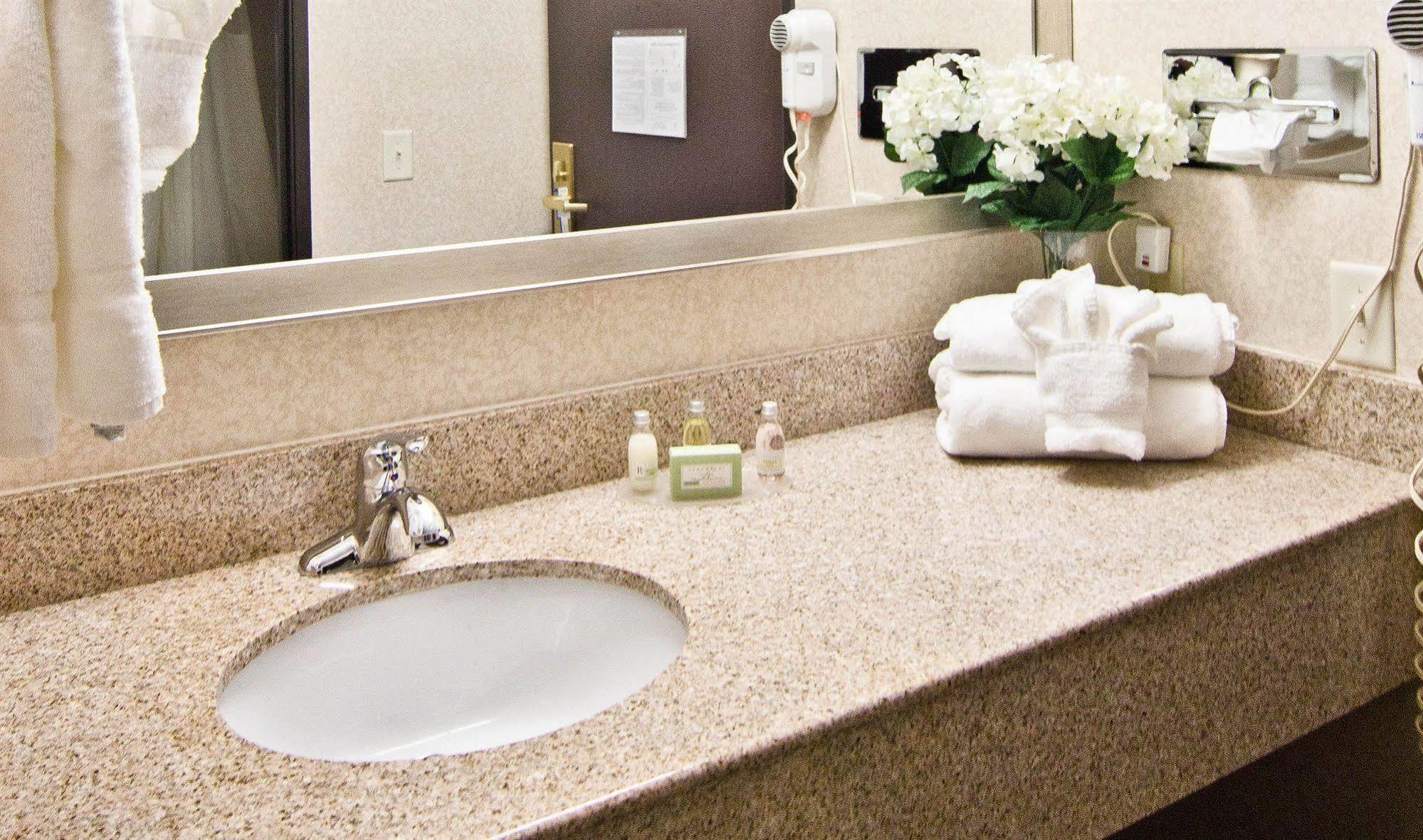 Christopher Inn And Suites Chillicothe Eksteriør bilde